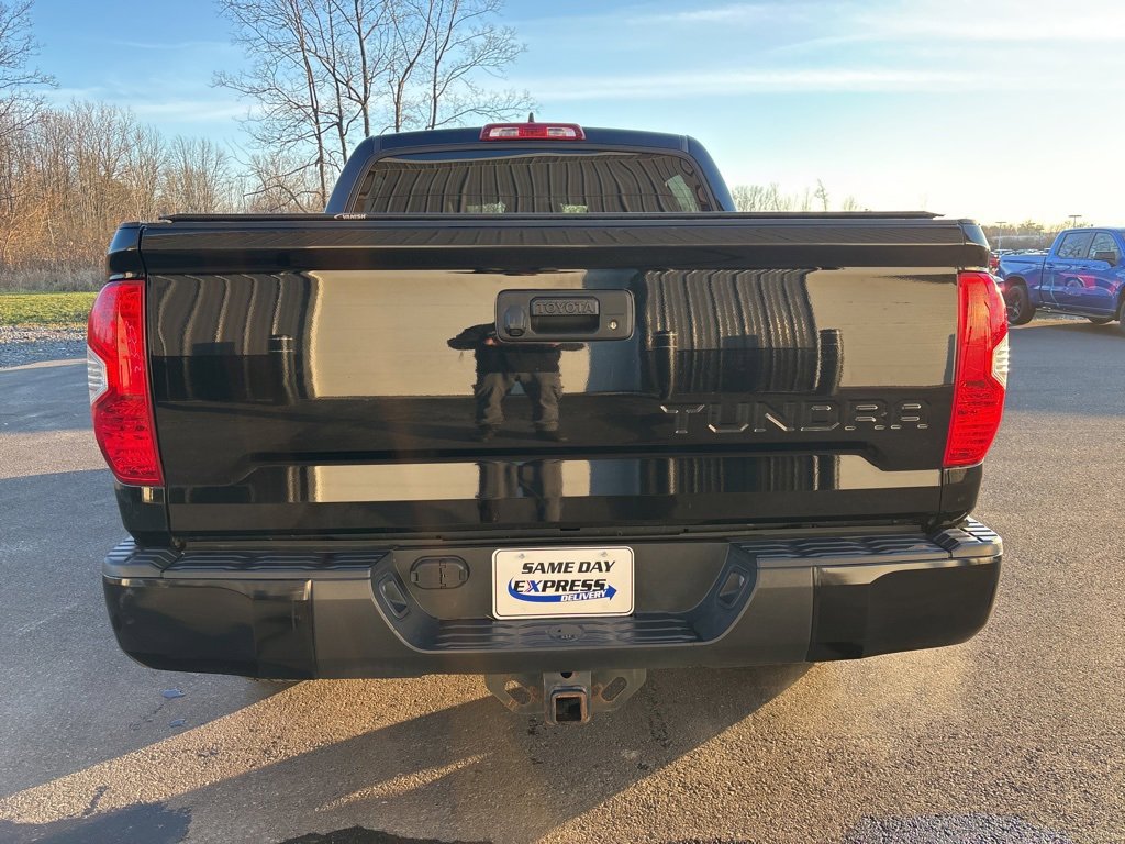 Used 2020 Toyota Tundra 4x4 CrewMax image 12