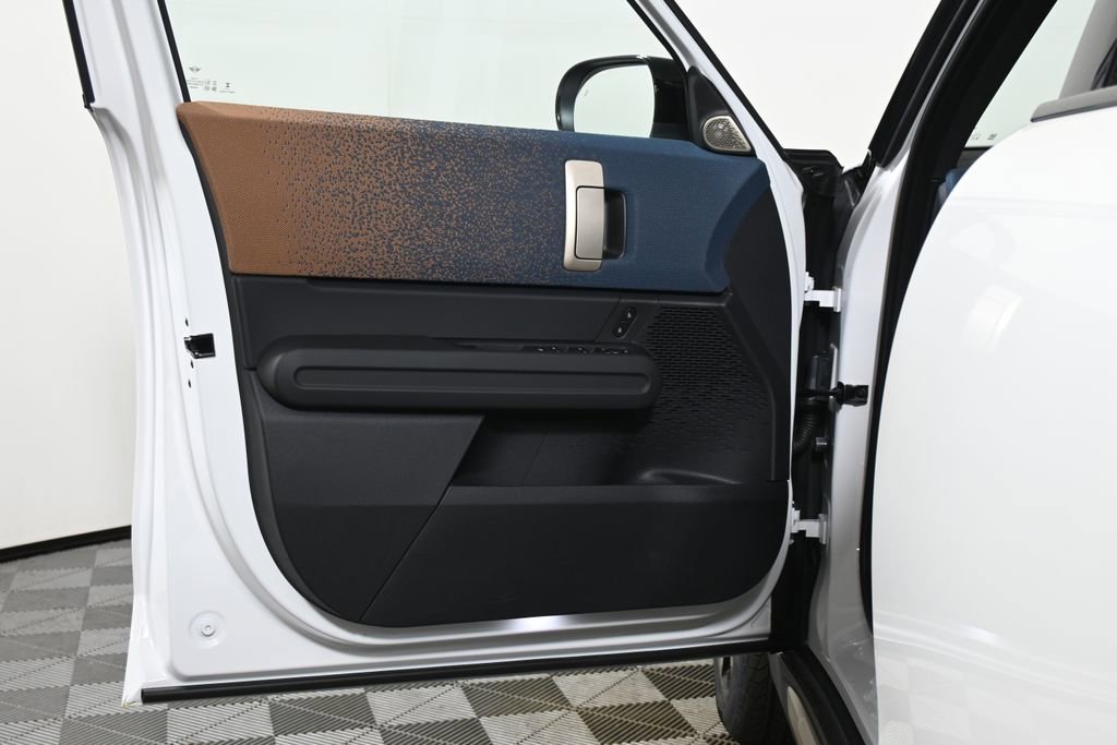 Used 2025 MINI Cooper Countryman S w/ Comfort Package Max image 22