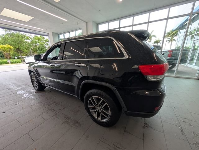 Used 2017 Jeep Grand Cherokee Limited w/ Luxury Group II image 10