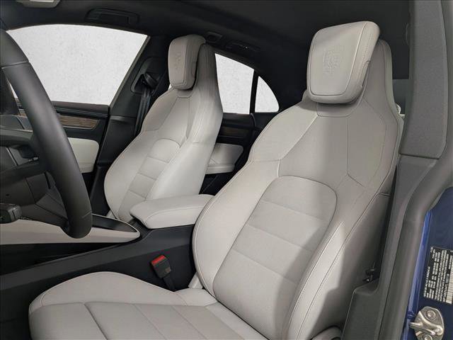 New 2026 Porsche Macan 4S Electric image 5