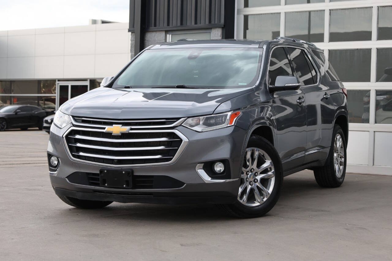 Used 2020 Chevrolet Traverse High Country FWD image 3
