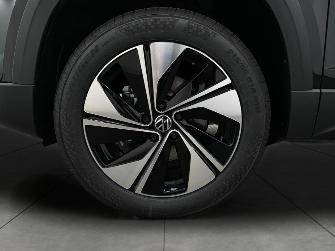 New 2026 Volkswagen Taos SE AWD/4WD image 11