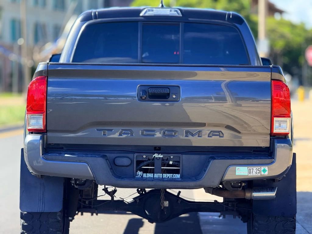 Used 2016 Toyota Tacoma SR5 image 4