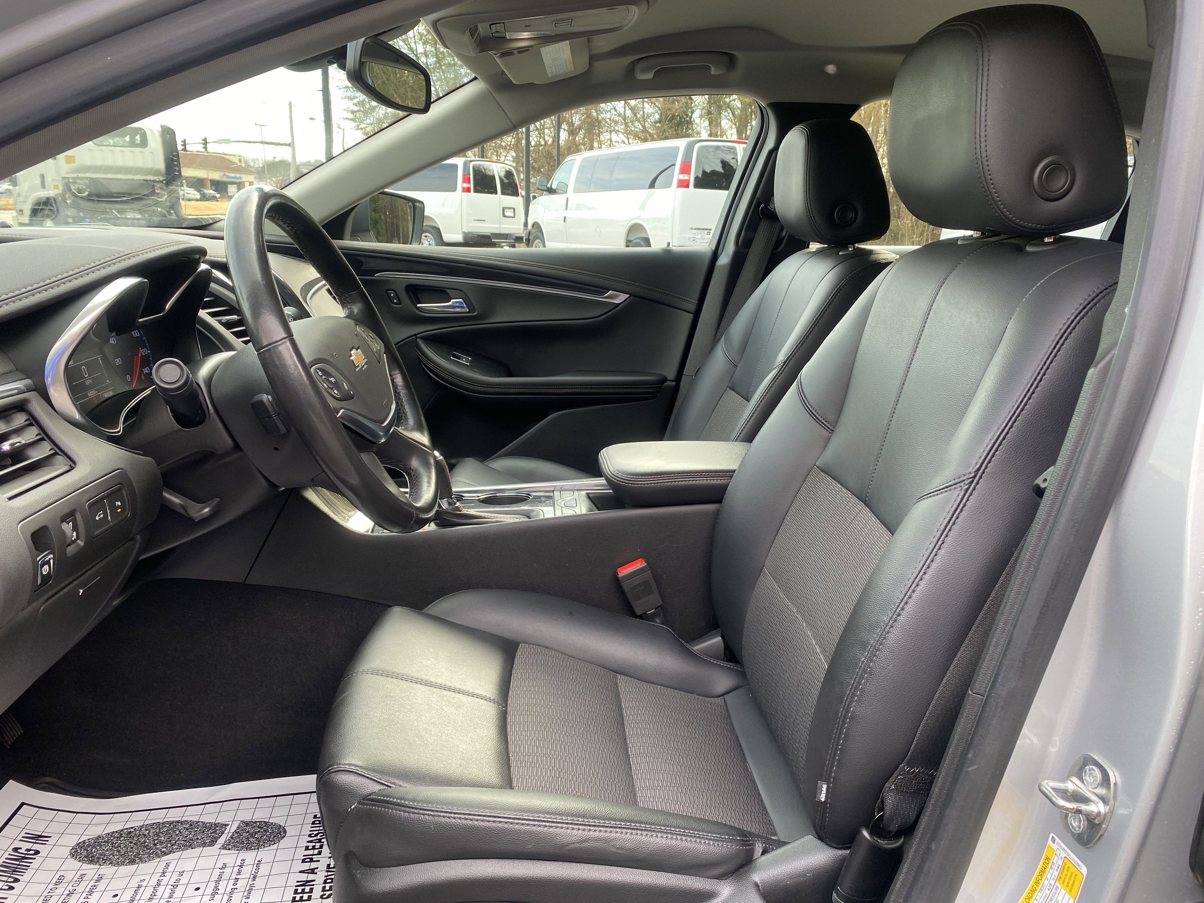 Used 2020 Chevrolet Impala LT w/ LT Convenience Package image 15