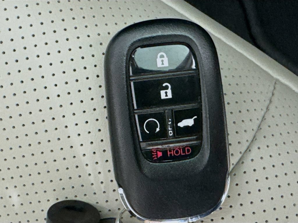 Used 2025 Honda Accord Touring image 40
