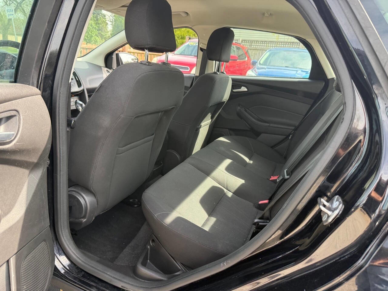 Used 2016 Ford Focus SE image 19