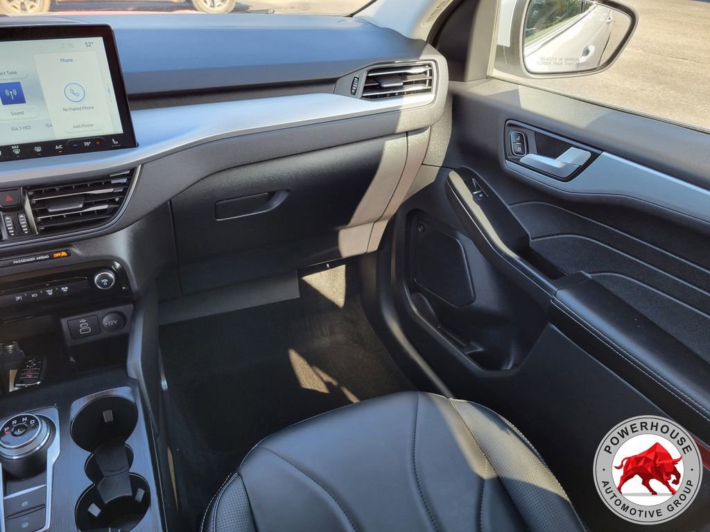 Certified 2025 Ford Escape SE w/ PHEV Premium Package image 22