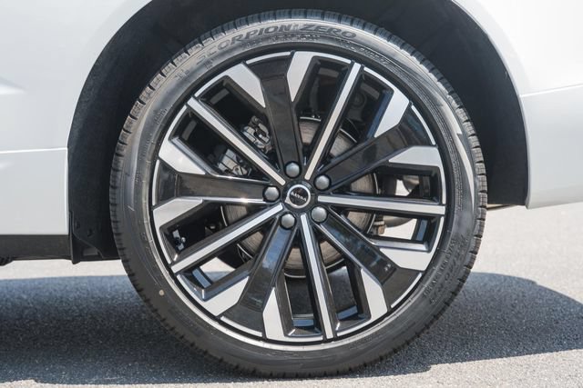 New 2026 Volvo XC60 B5 Ultra w/ Protection Package Premier AWD/4WD image 20