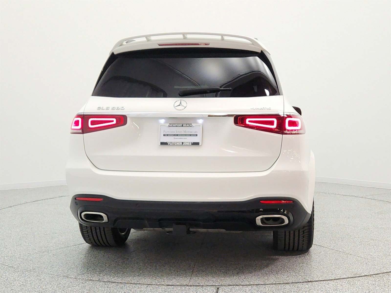 Used 2023 Mercedes-Benz GLS 580 4MATIC image 6