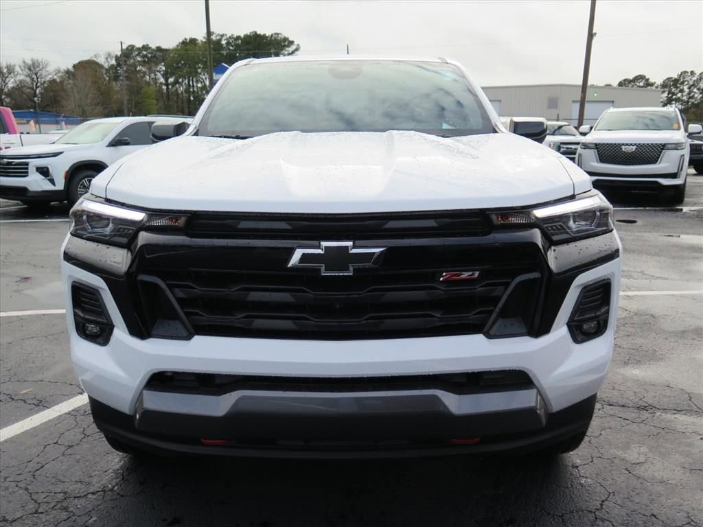 Used 2024 Chevrolet Colorado Z71 w/ Z71 Convenience Package 2 image 9
