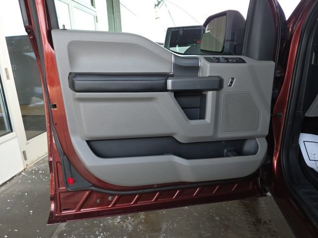 Used 2017 Ford F150 XLT w/ XTR Package image 40