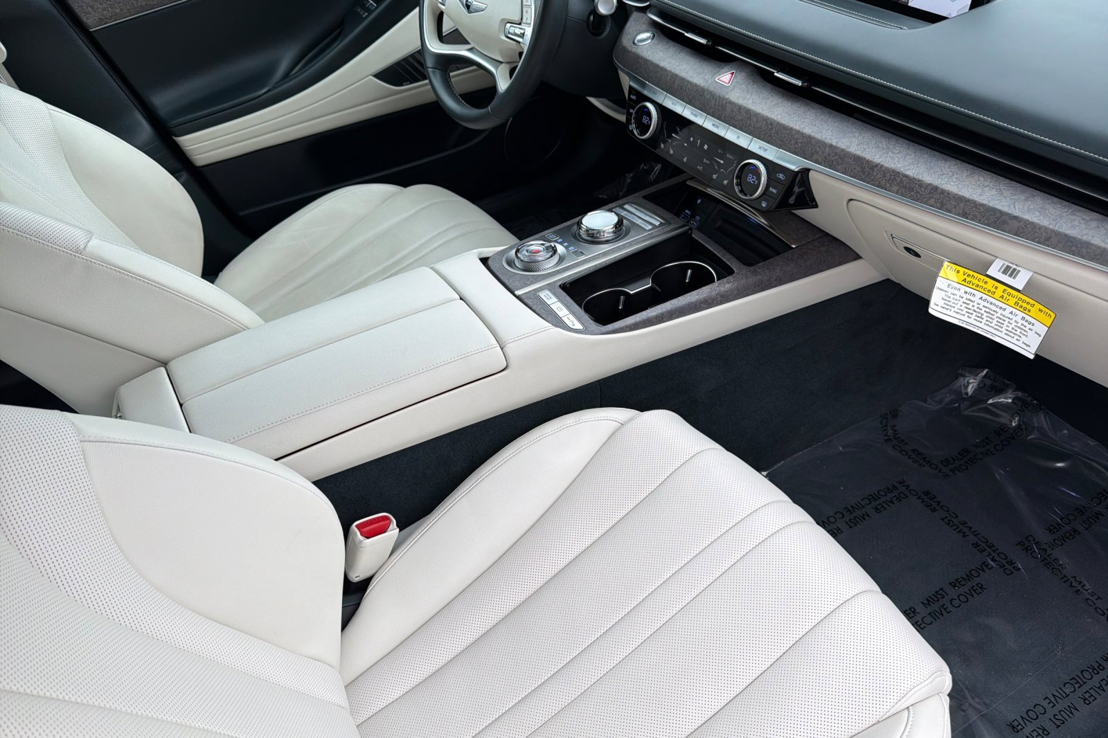 Used 2024 Genesis G80 image 16