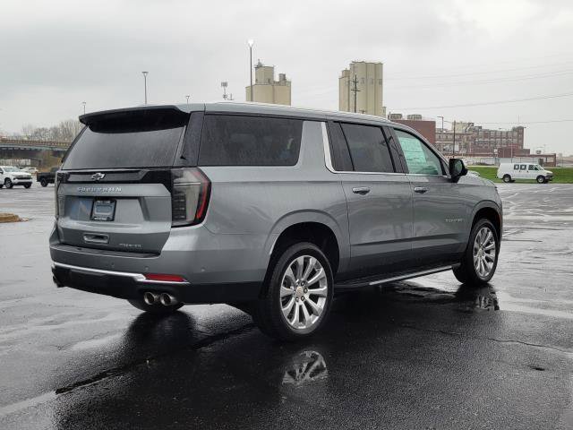 New 2026 Chevrolet Suburban Premier AWD/4WD image 2
