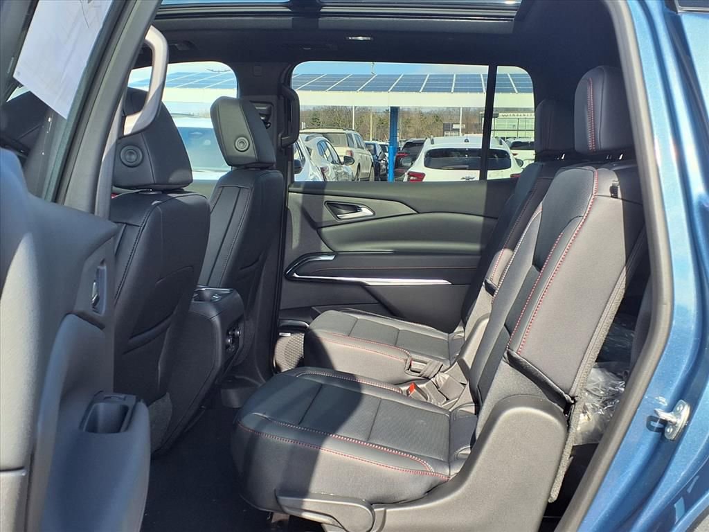 New 2026 Chevrolet Traverse Z71 w/ Enhanced Driving Package image 10