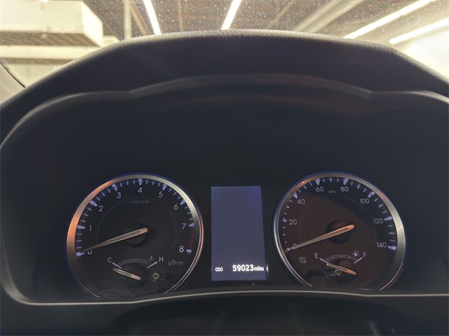 Used 2019 Toyota Highlander SE image 29