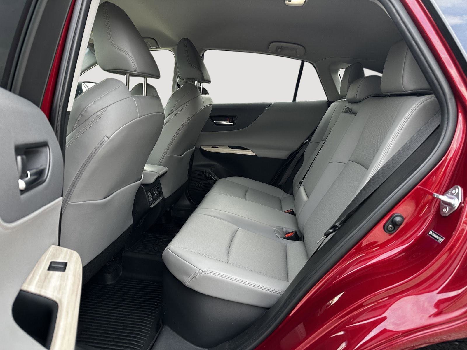 Used 2021 Toyota Venza Limited AWD/4WD image 21