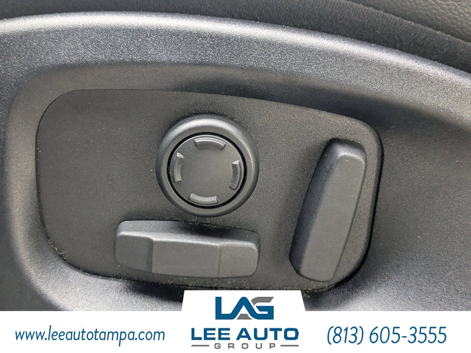 Used 2018 Jaguar E-PACE S image 19