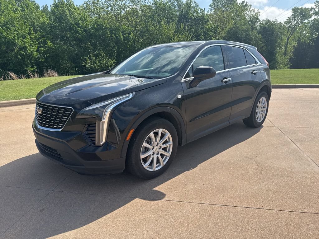 Used 2021 Cadillac XT4 Luxury w/ Cold Weather Package FWD video 1