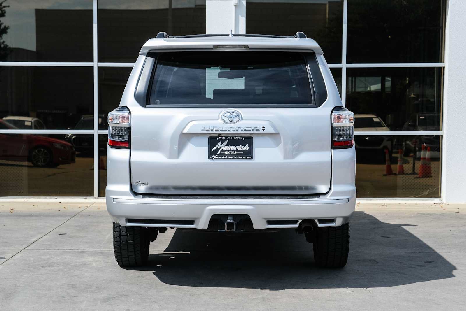 Used 2022 Toyota 4Runner TRD Sport AWD/4WD image 11