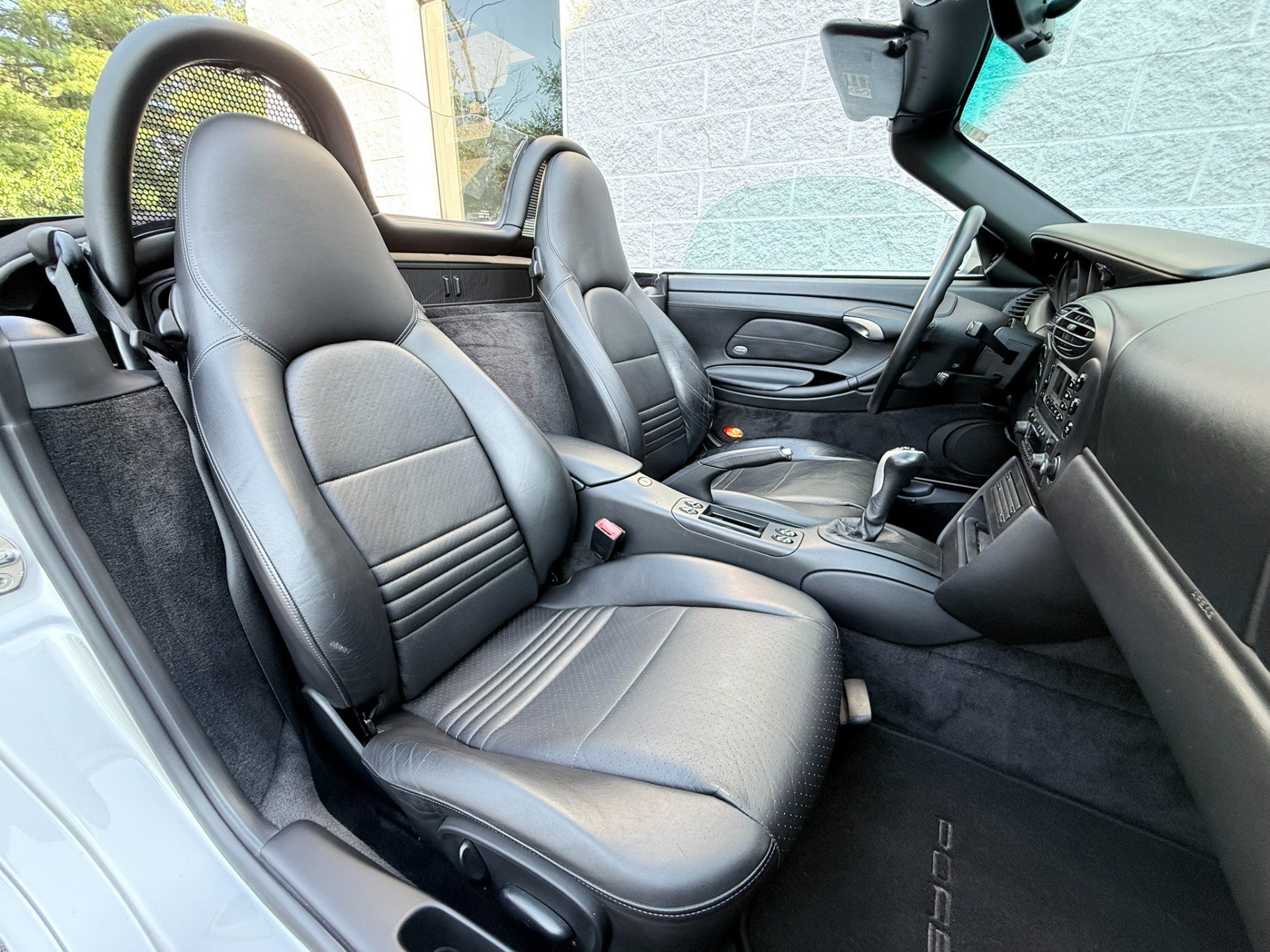 Used 2000 Porsche Boxster RWD image 31
