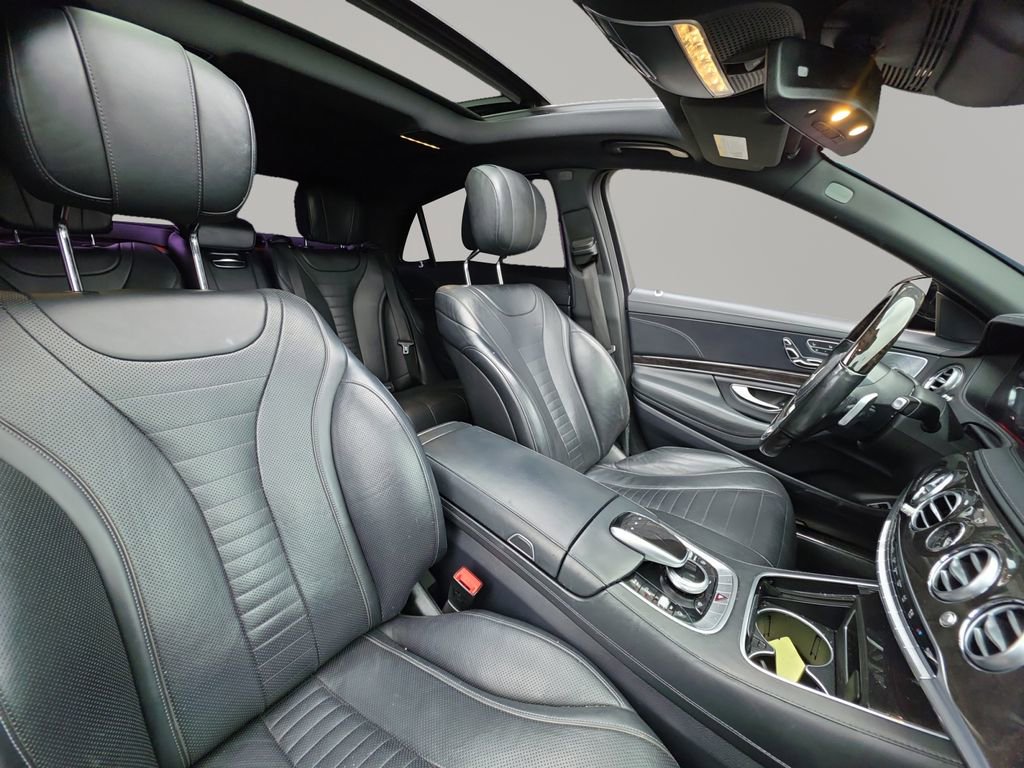 Used 2019 Mercedes-Benz S 560 Sedan image 23