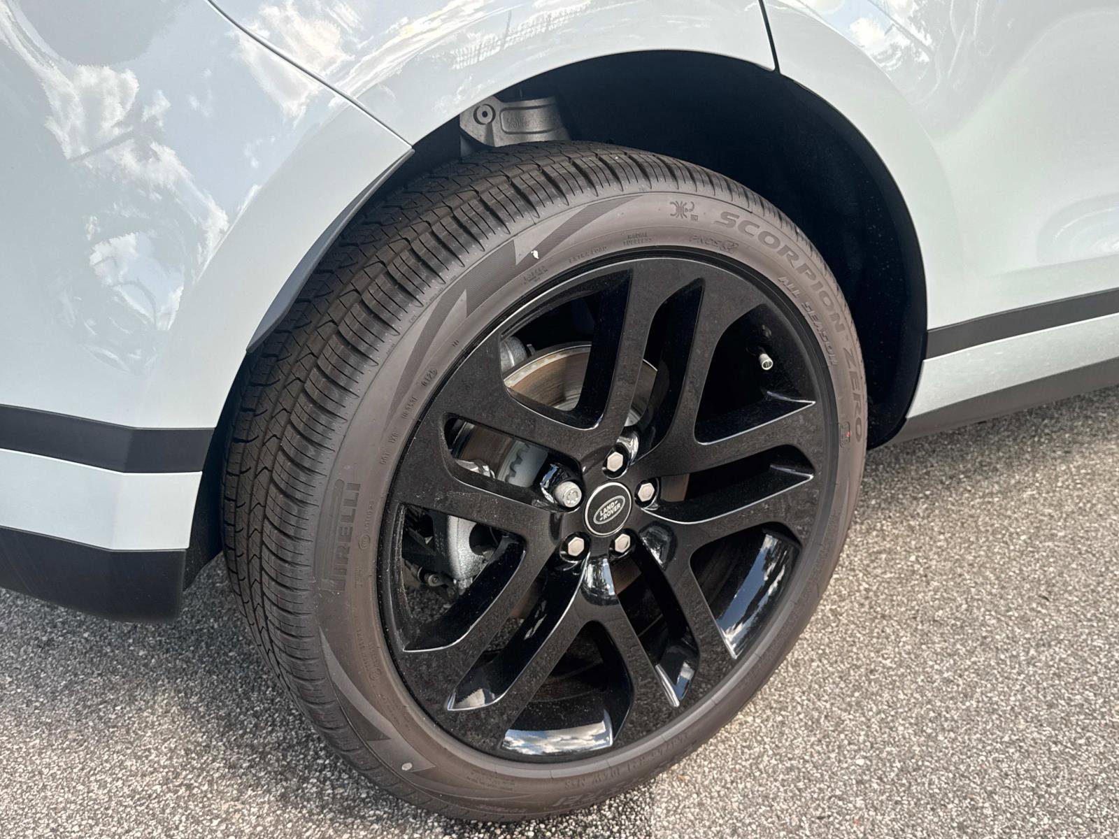 New 2026 Land Rover Range Rover Evoque S image 6