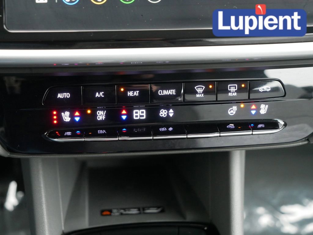 Used 2023 Chevrolet Bolt EUV Premier image 20