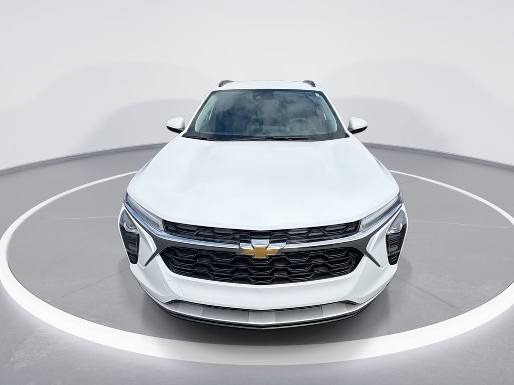 New 2026 Chevrolet Trax LT image 3