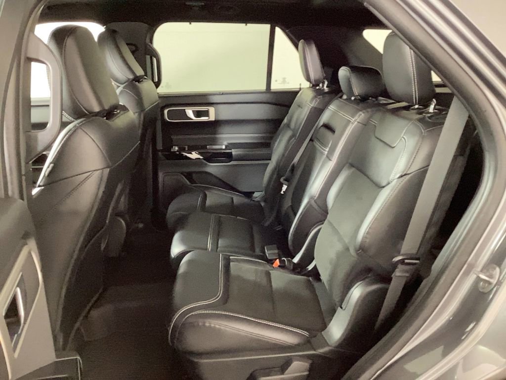 Used 2024 Ford Explorer ST image 13