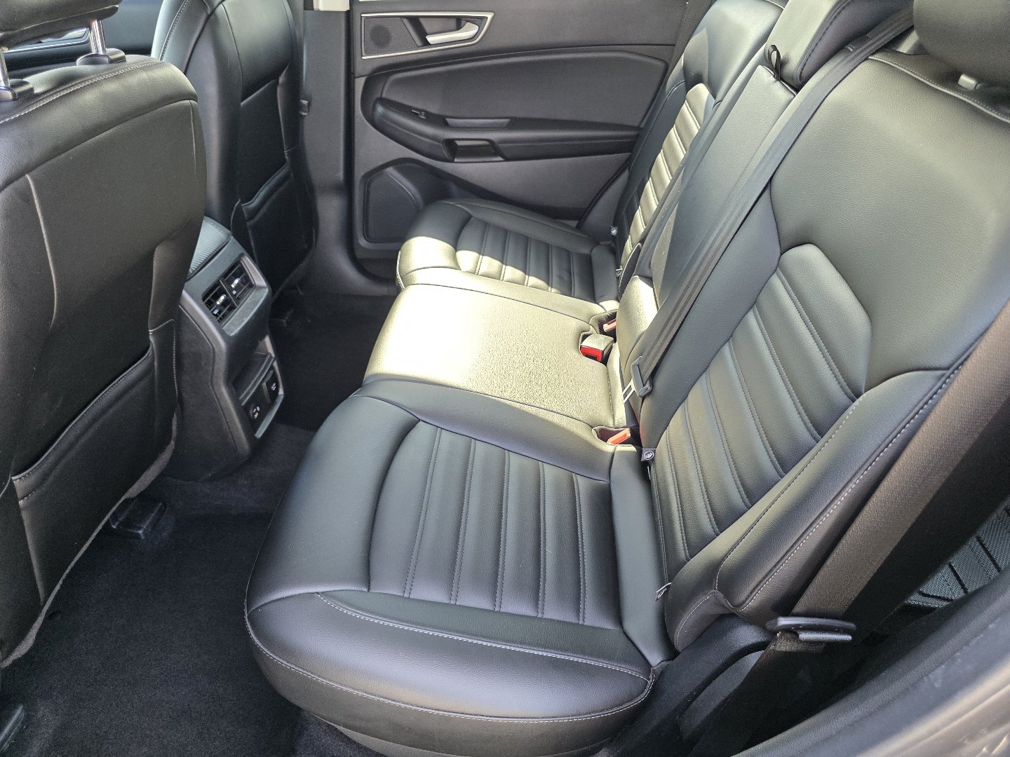 Used 2021 Ford Edge SEL w/ Convenience Package AWD/4WD image 19