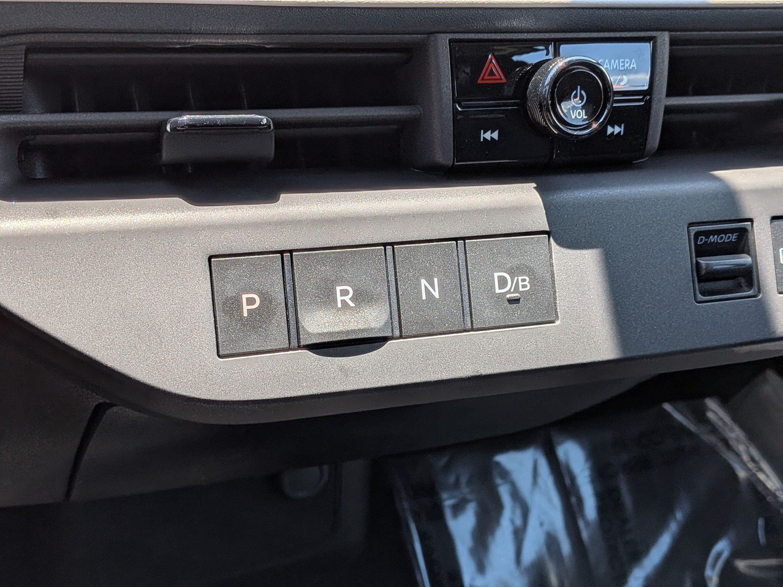 New 2026 Nissan Leaf w/ Floor Mat Package (S+) FWD image 17