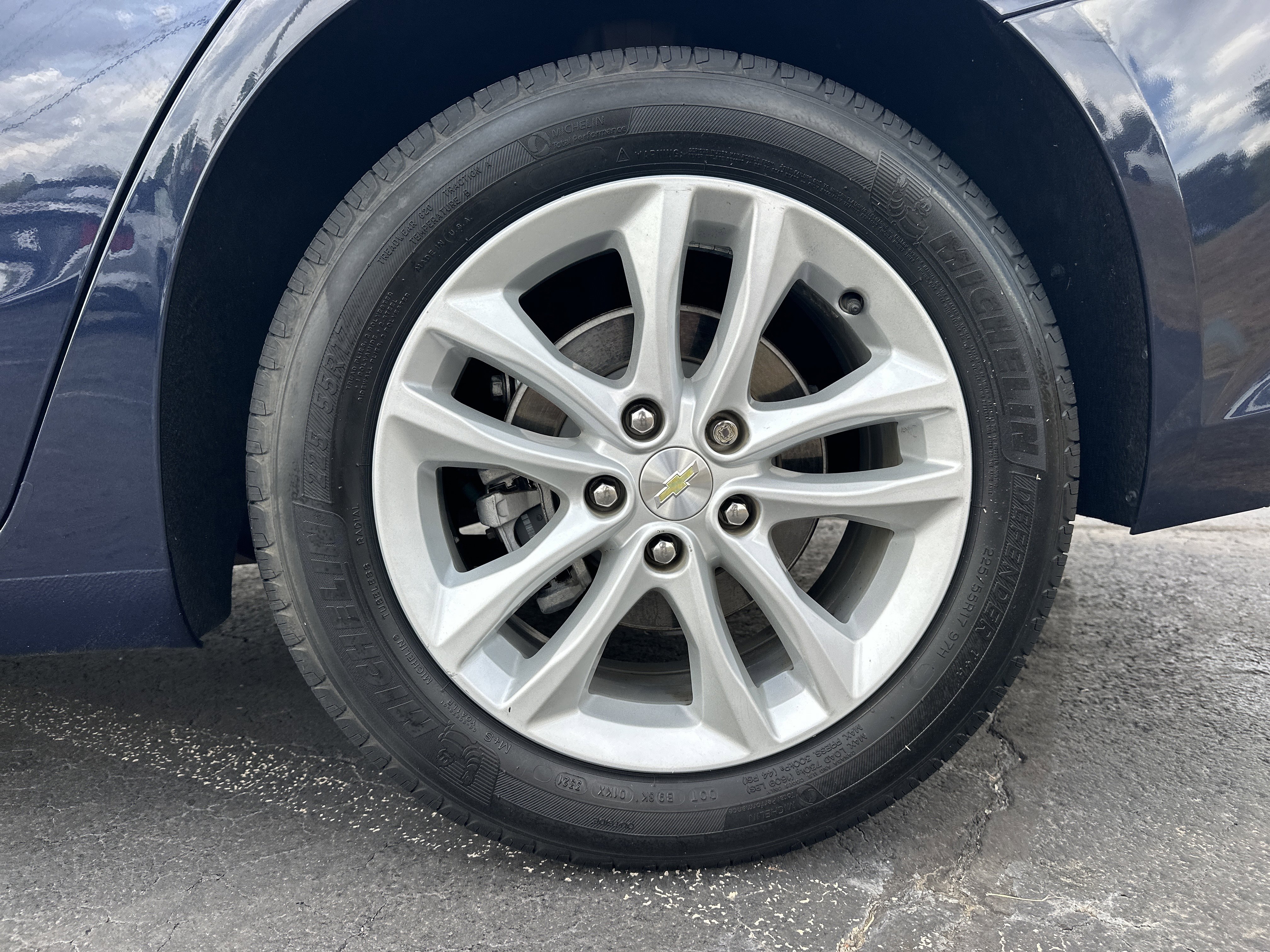 Used 2018 Chevrolet Malibu LT image 20