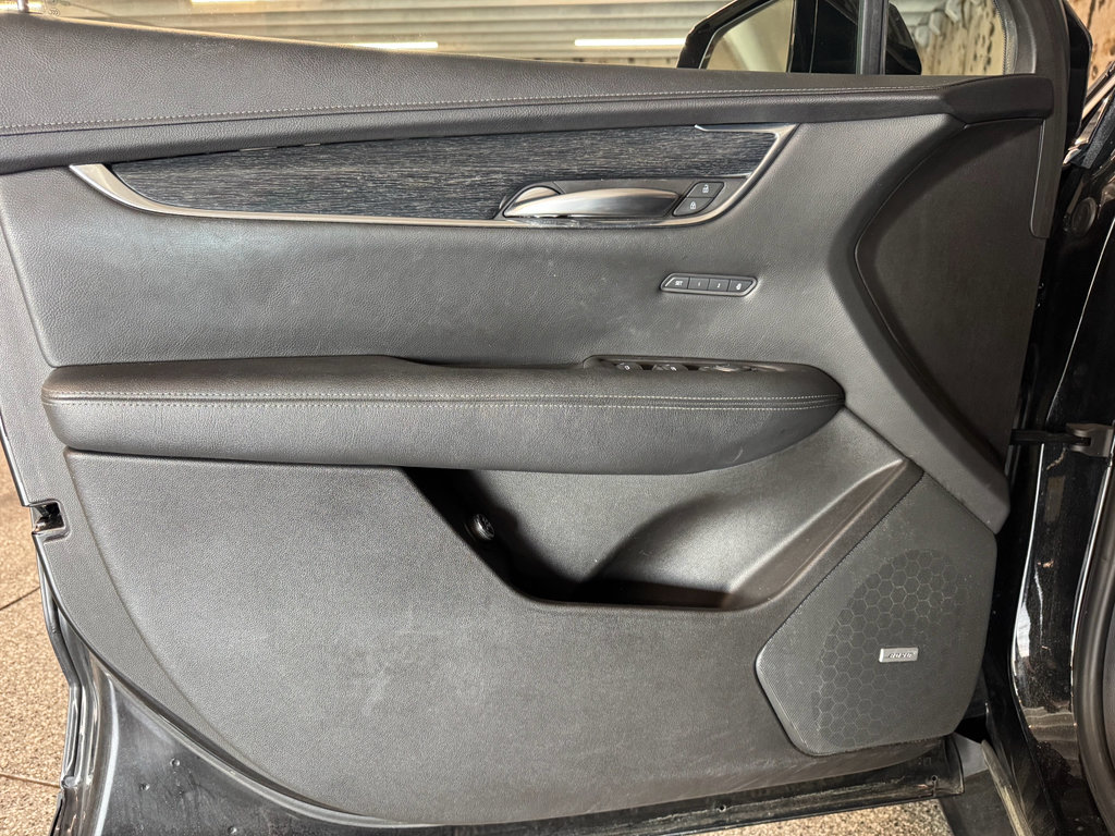 Used 2021 Cadillac XT5 Premium Luxury AWD/4WD image 15