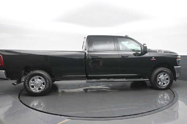 New 2026 RAM 3500 Tradesman AWD/4WD image 6