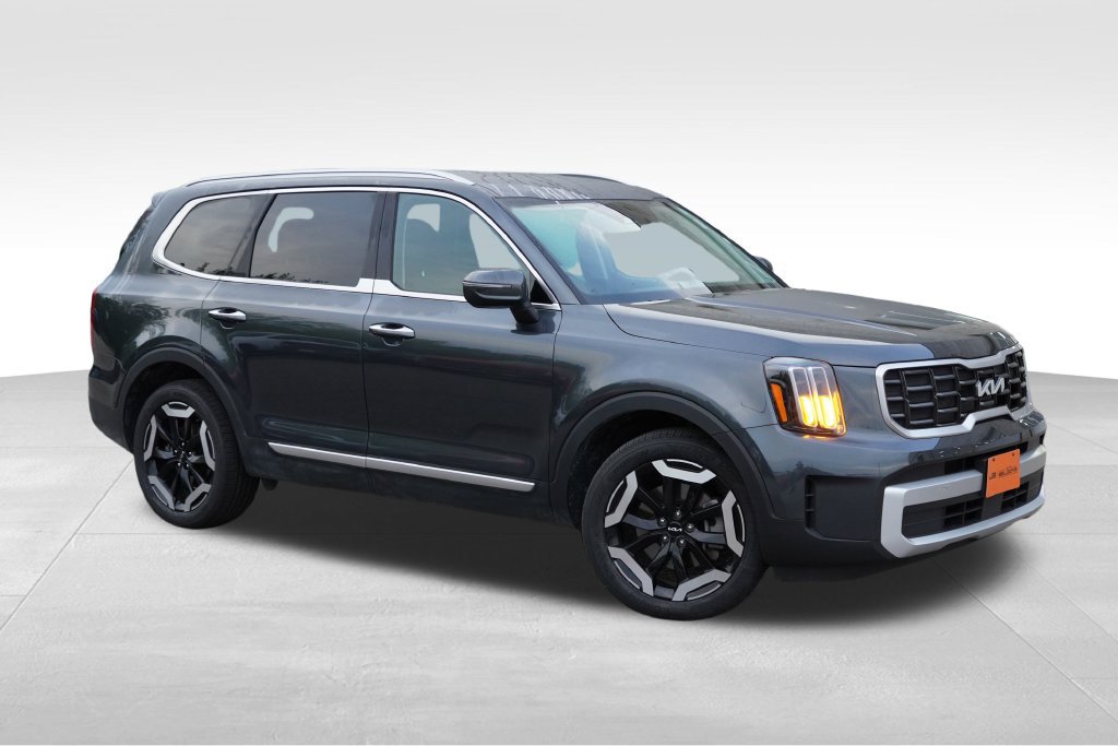 Certified 2024 Kia Telluride S AWD/4WD image 2