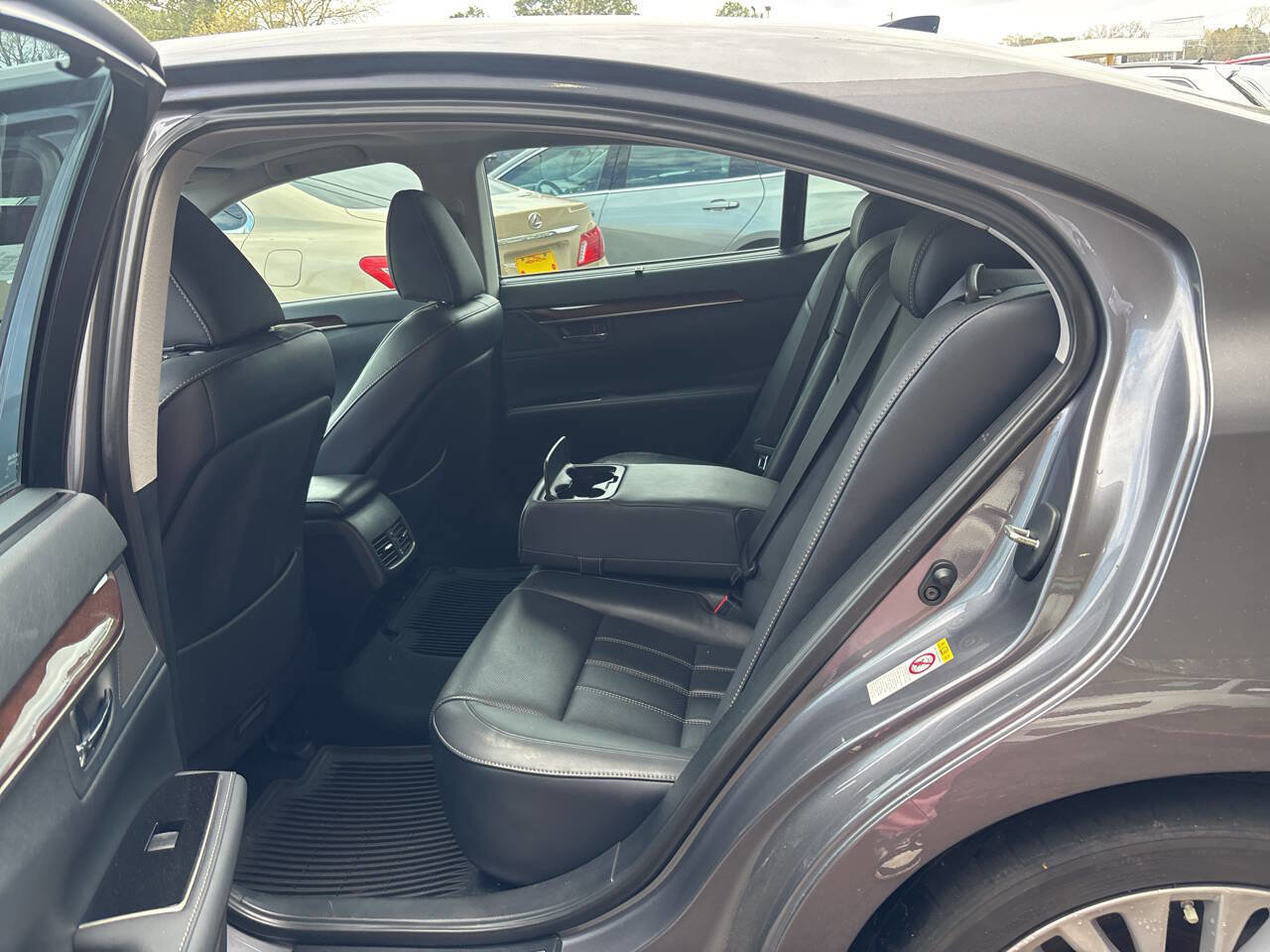 Used 2018 Lexus ES 350 w/ Ultra Luxury Package image 14