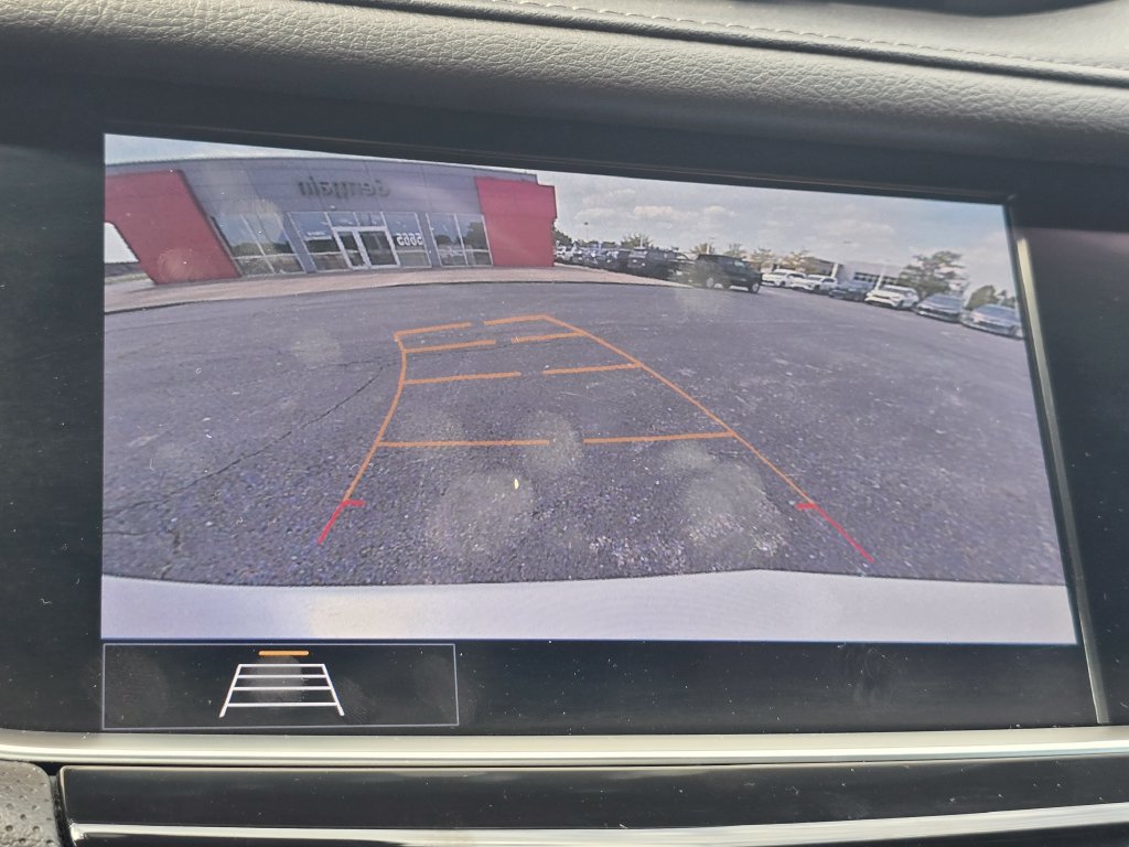 Used 2020 Cadillac XT5 Premium Luxury AWD/4WD image 7