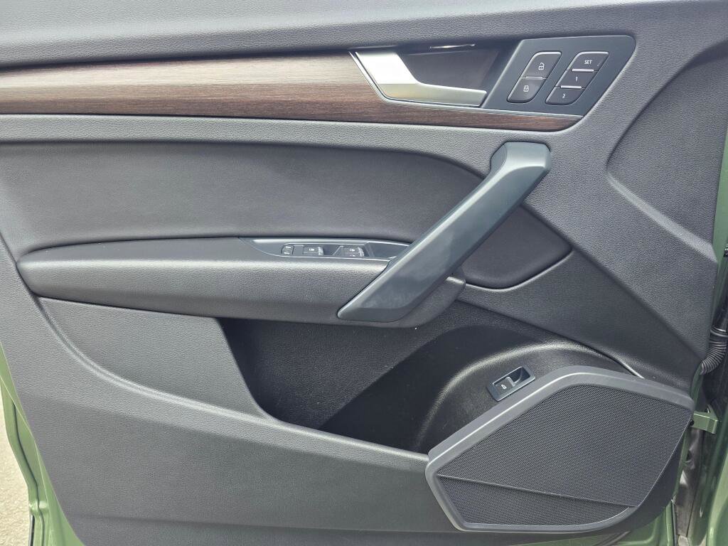 Used 2023 Audi Q5 2.0T Premium w/ Convenience Package image 36