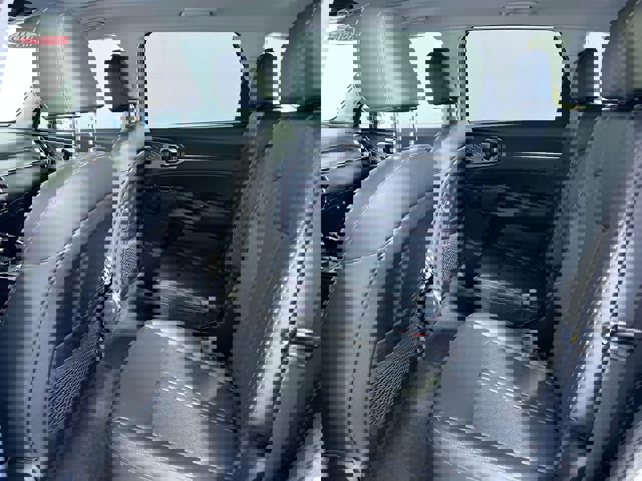 Certified 2023 Kia Sorento SX image 26