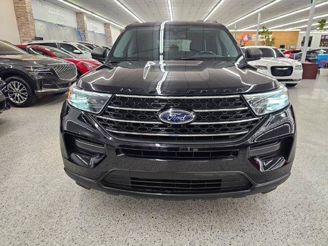 Used 2020 Ford Explorer XLT AWD/4WD image 3