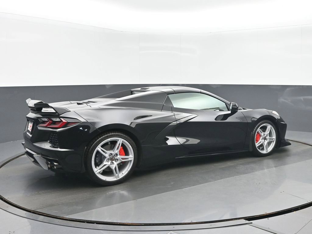 Used 2024 Chevrolet Corvette Stingray Convertible w/ 1LT RWD image 3