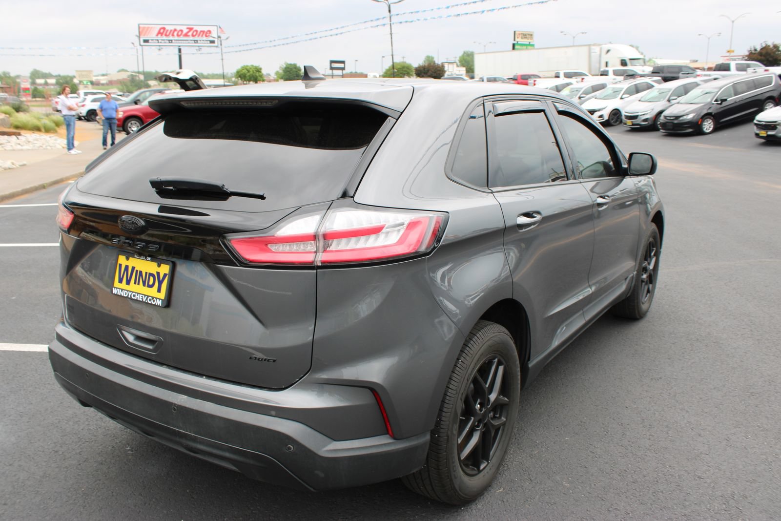 Used 2022 Ford Edge SE AWD/4WD image 8