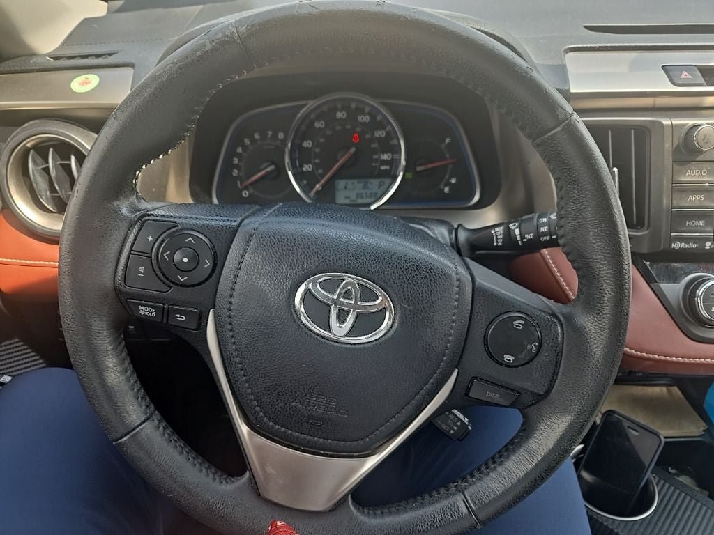 Used 2014 Toyota RAV4 Limited AWD/4WD image 5
