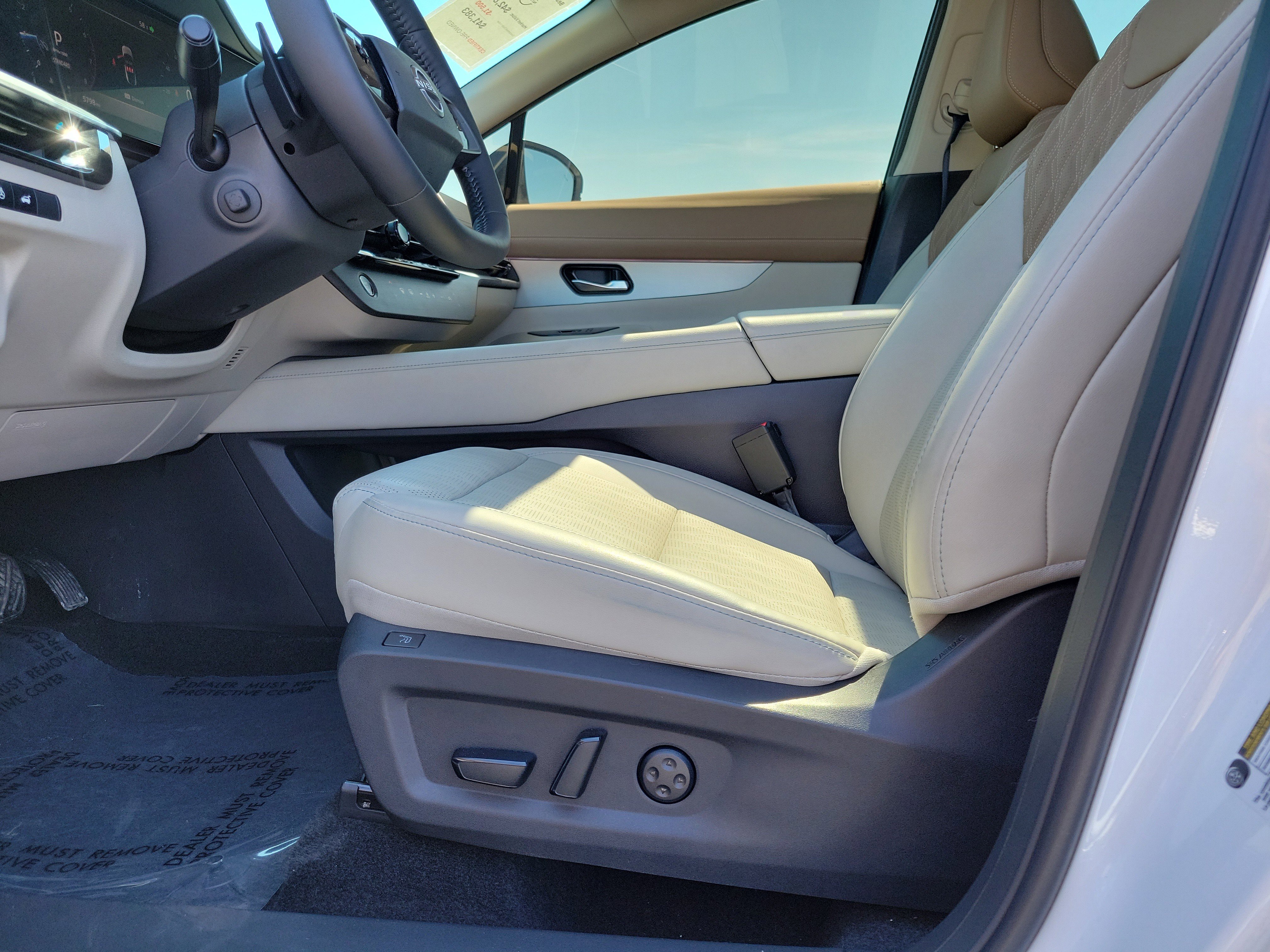 Certified 2025 Nissan Murano Platinum w/ Cargo Package image 16