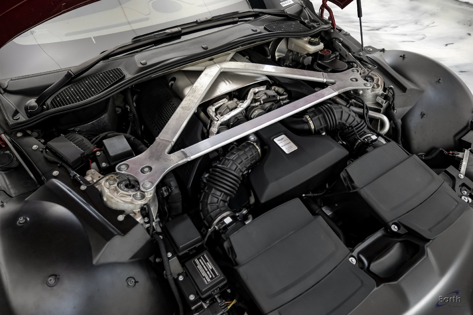 Used 2020 Aston Martin V8 Vantage Coupe RWD image 99