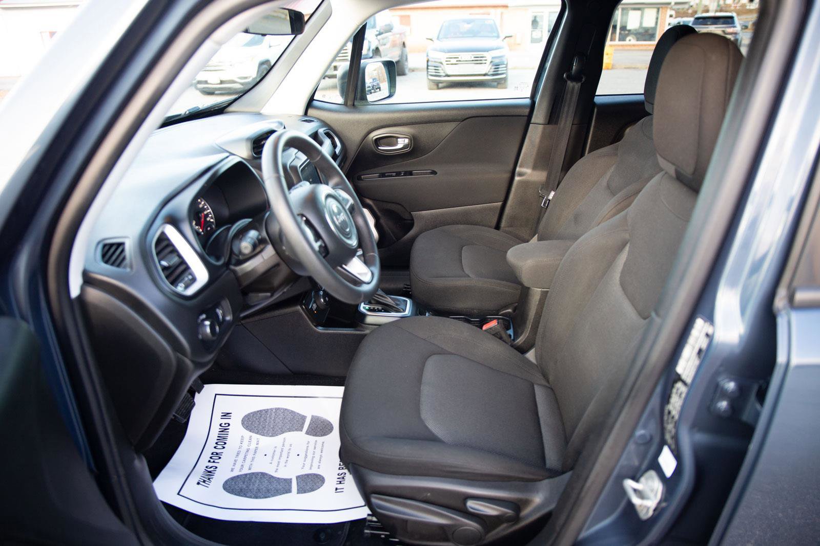 Used 2020 Jeep Renegade Sport w/ Sport Appearance Group image 22