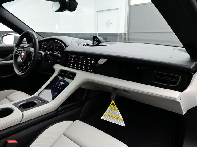 Used 2025 Porsche Taycan 4S image 18