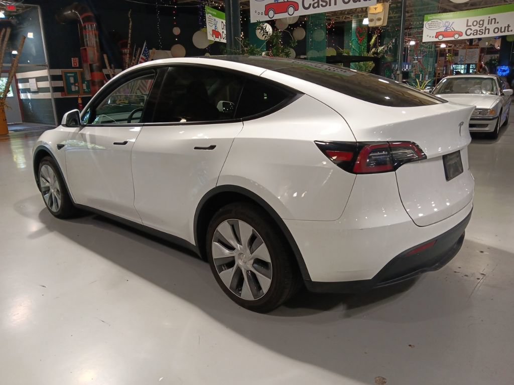Used 2023 Tesla Model Y Long Range AWD/4WD image 14