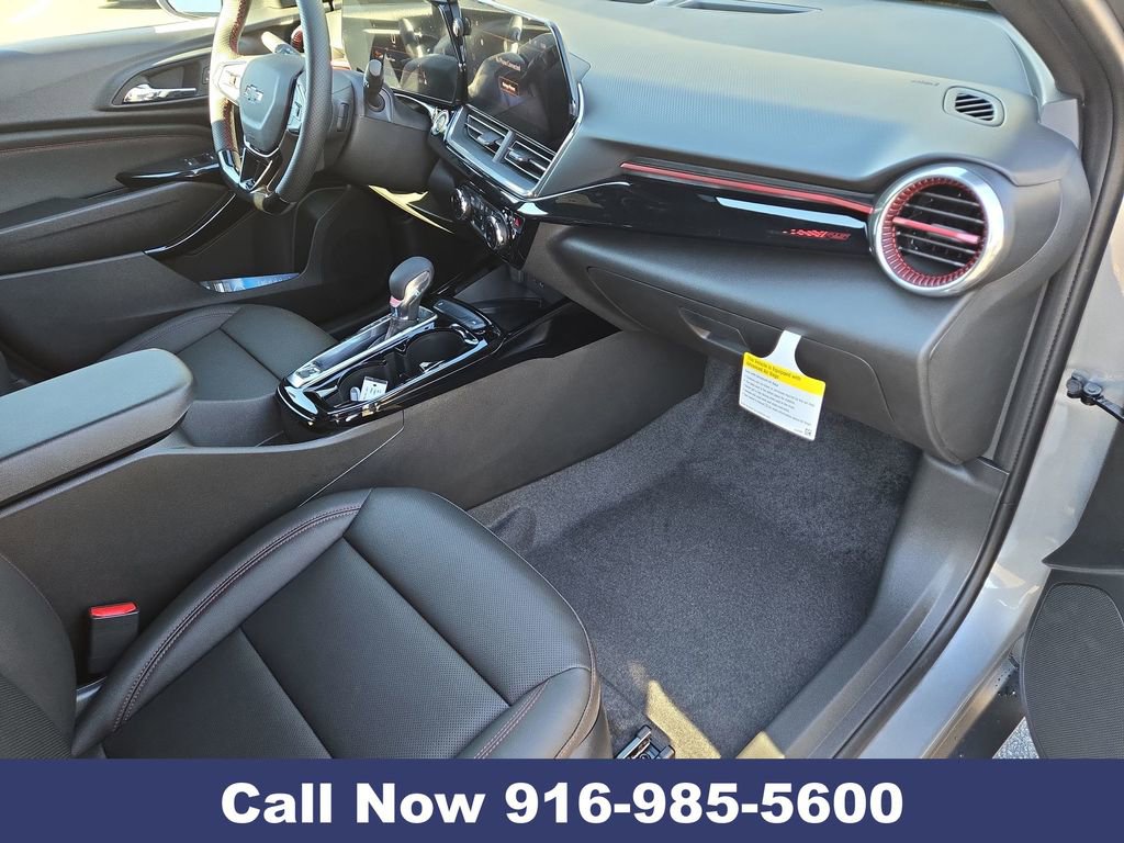 New 2026 Chevrolet Trax RS w/ Sunroof Package image 33