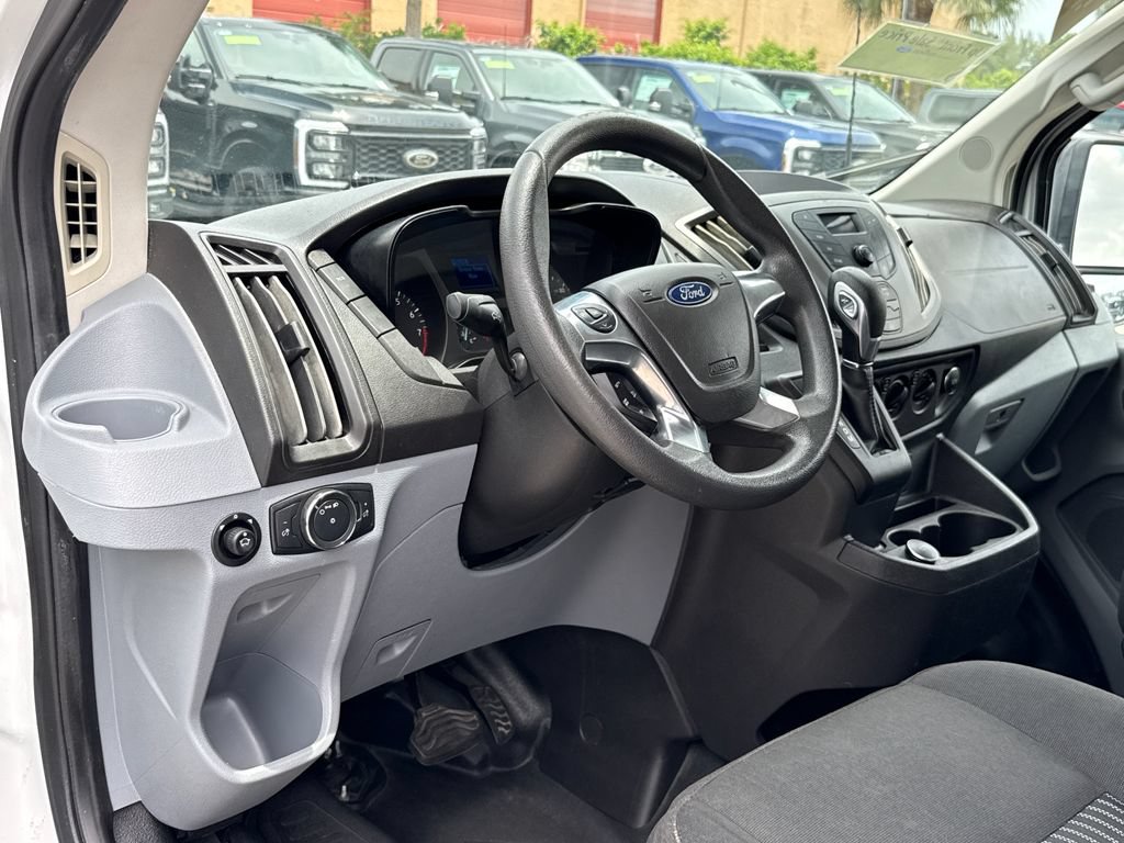 Used 2019 Ford Transit 250 130 Low Roof w/ Exterior Upgrade Package RWD image 6